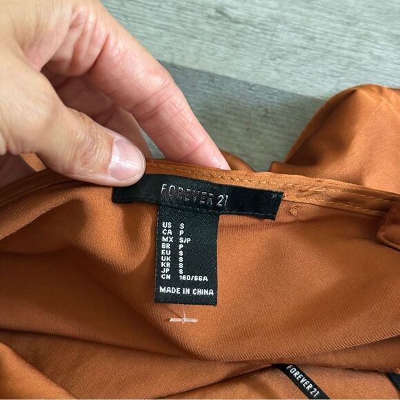 Forever 21 Romper Playsuit Golden Orange Light Brown NWOT - Picture 4 of 11